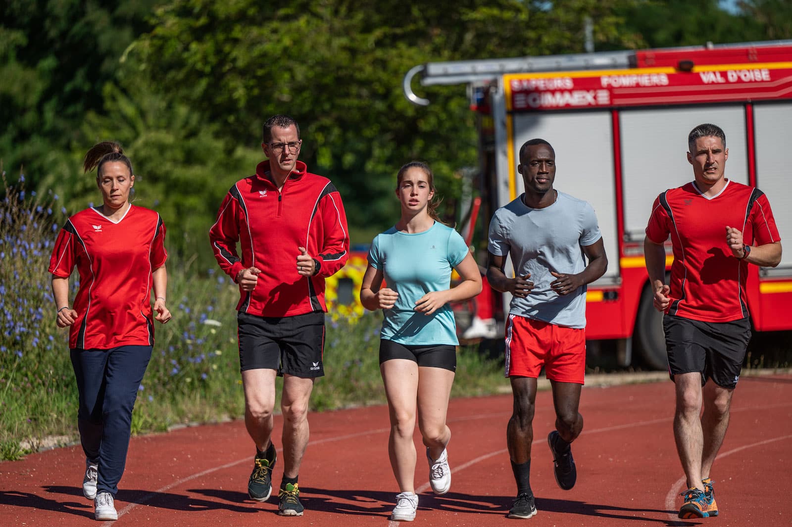 session d'entraînement sportive pour la préparation au concours de sapeur-pompier professionnel